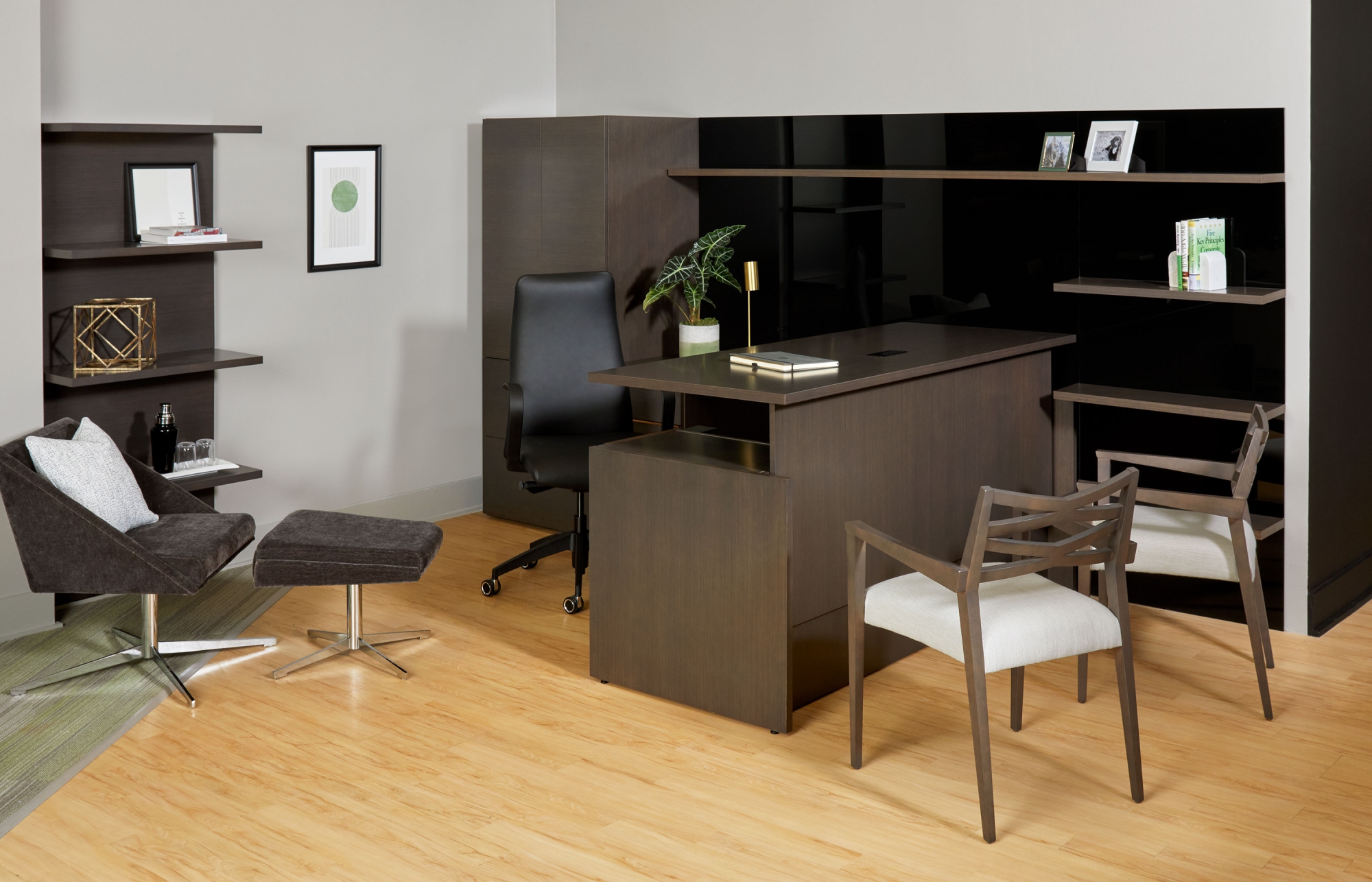 Indiana Furniture Chicago 2021 Canvas-Gesso BowTie Bailey Rockstar