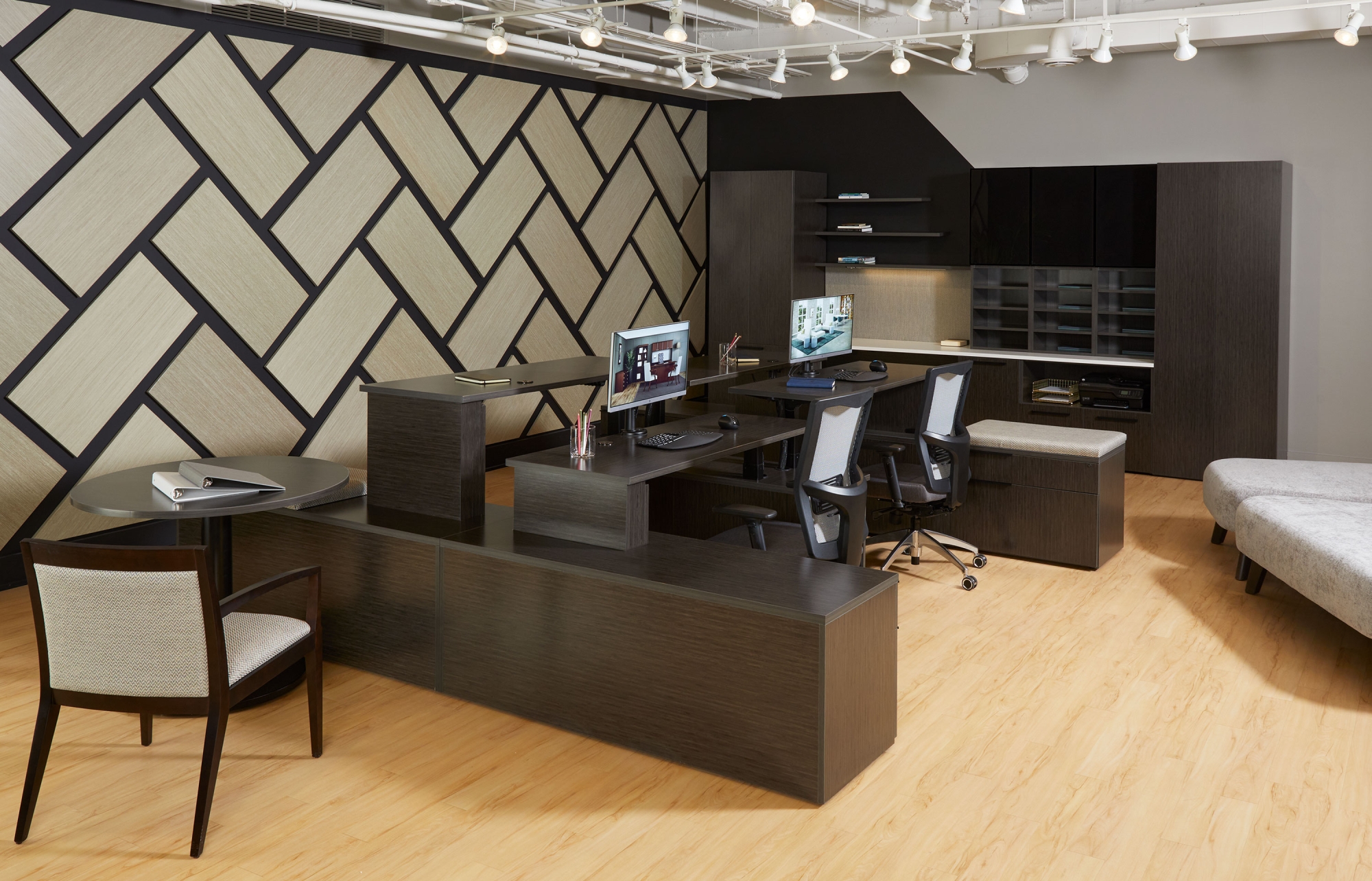 Indiana Furniture Chicago 2021 Canvas-Gesso Joy Gleem Polka