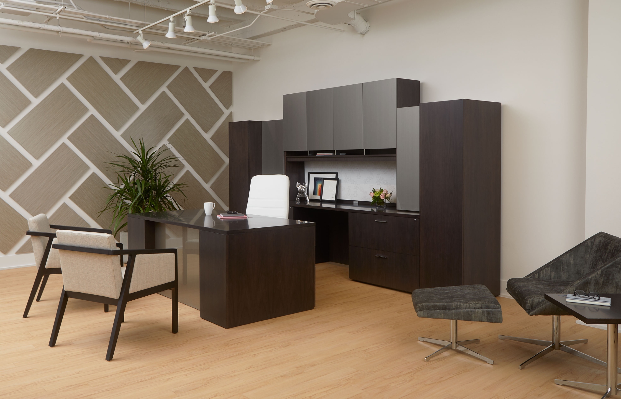 Indiana Furniture NeoCon 2018 Canvas-Gesso Clutch Britta Bailey