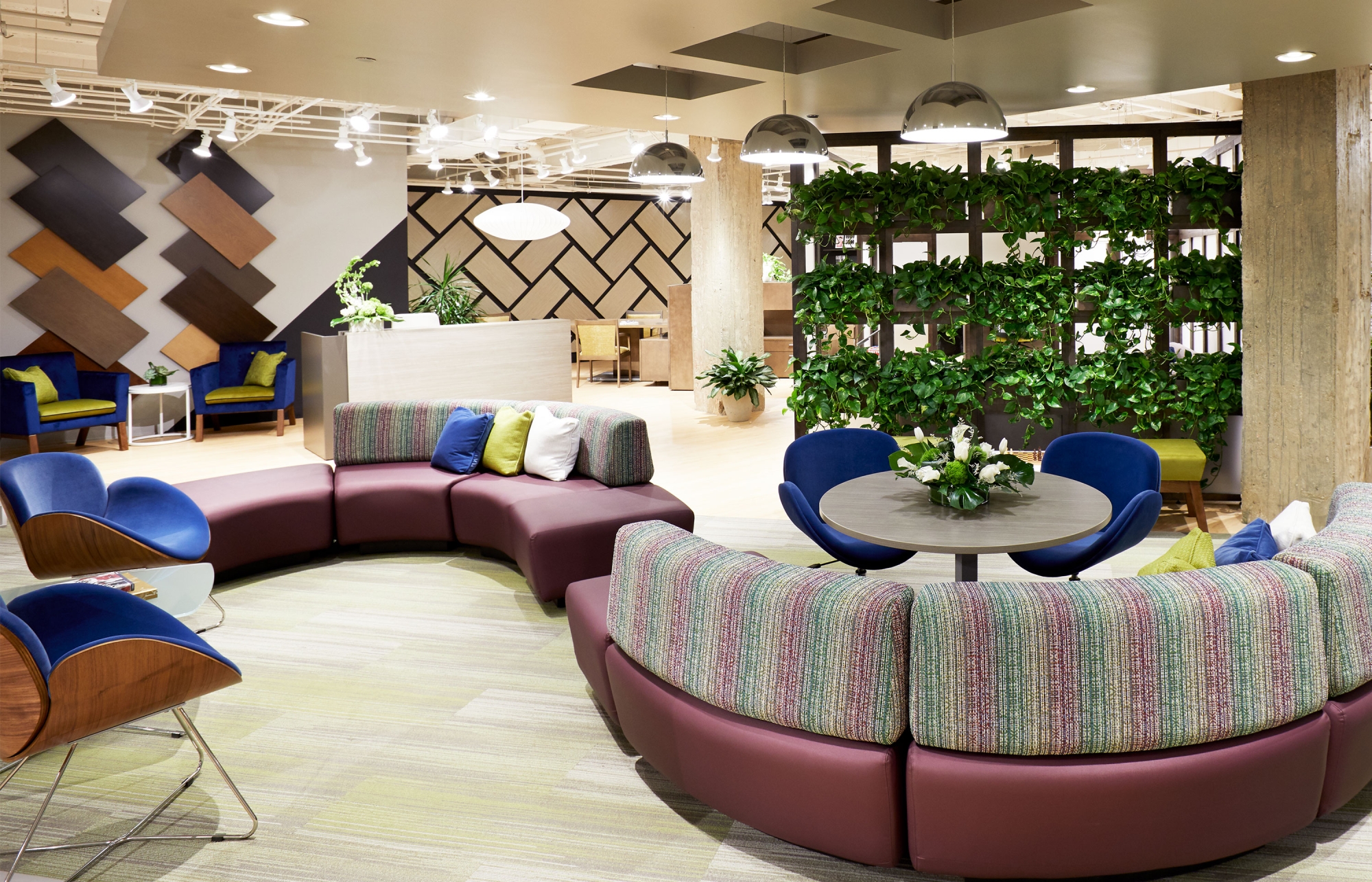 Indiana Furniture NeoCon 2019 Overview Carreta Spirit SquareOne